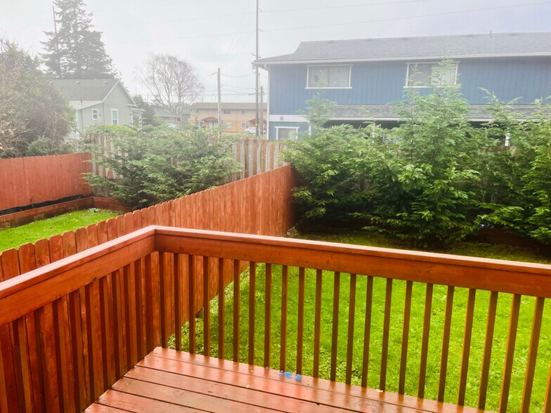 Building Photo - 2112 Hamilton Ave