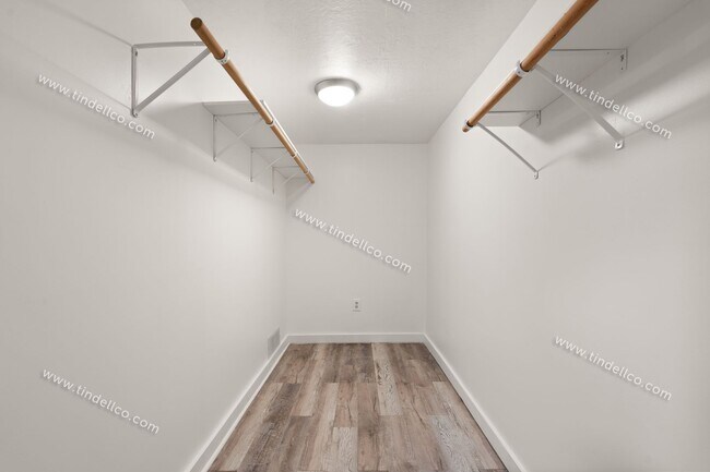 Building Photo - Pet-Friendly Portsmouth Bungalow with Fenc...