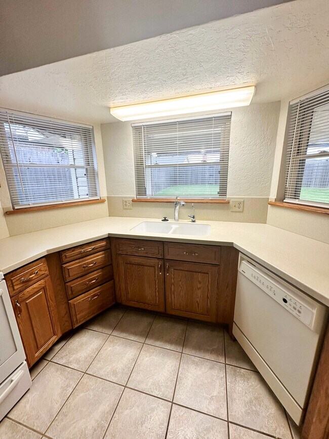 Building Photo - 2305 NW 78th St