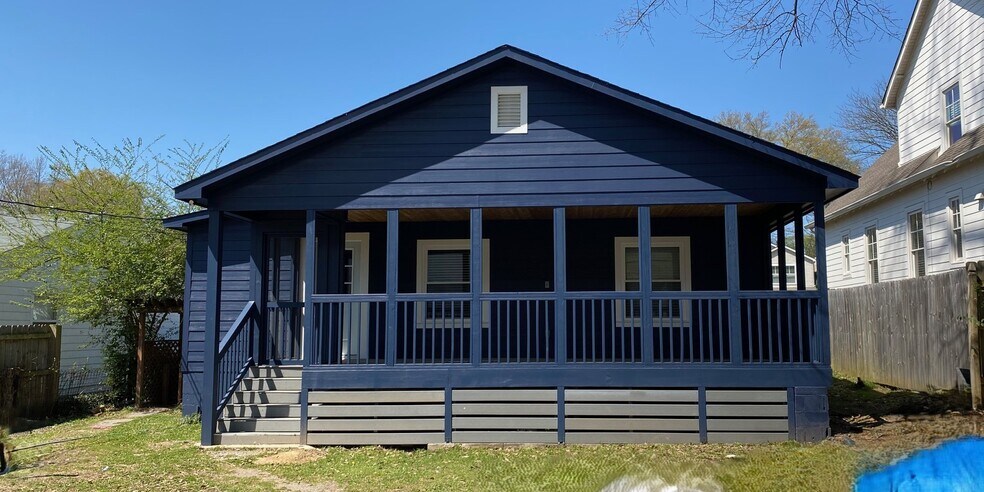 Screened back deck - 113 Oglesby Ave