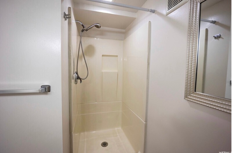Building Photo - 254 S 1100 W