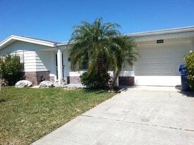 Single family house. Big front and back yard - 3931 Sail Dr