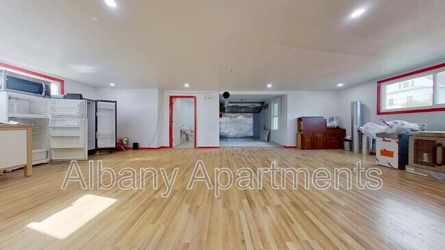 Building Photo - 4 Ten Eyck Ave