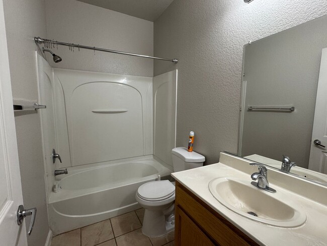 Building Photo - COMING SOON! Four Bed, Two Bath Home Close to Hwy 99 and Stockton Airport