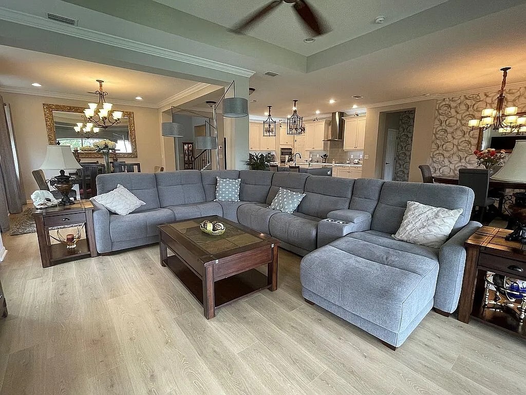 Open Concept LR - 5617 Trevesta Pl