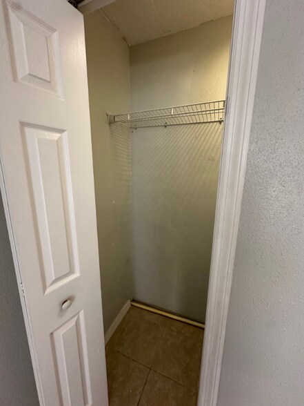 Building Photo - 680 22nd Ave S