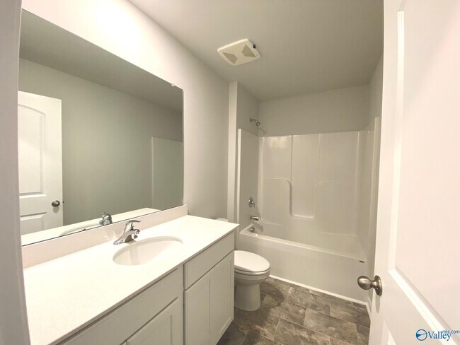 Building Photo - 155 Murphy Ln