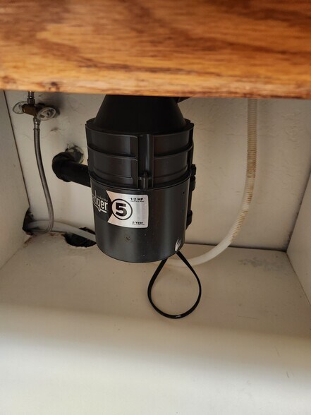 Building Photo - 6043 Leafwood Dr