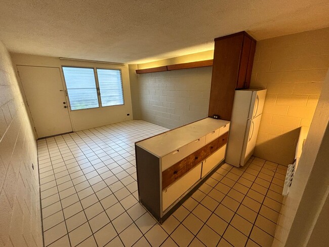 Building Photo - Welcome