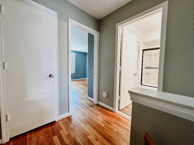 Building Photo - 8317 Kingsgate Rd