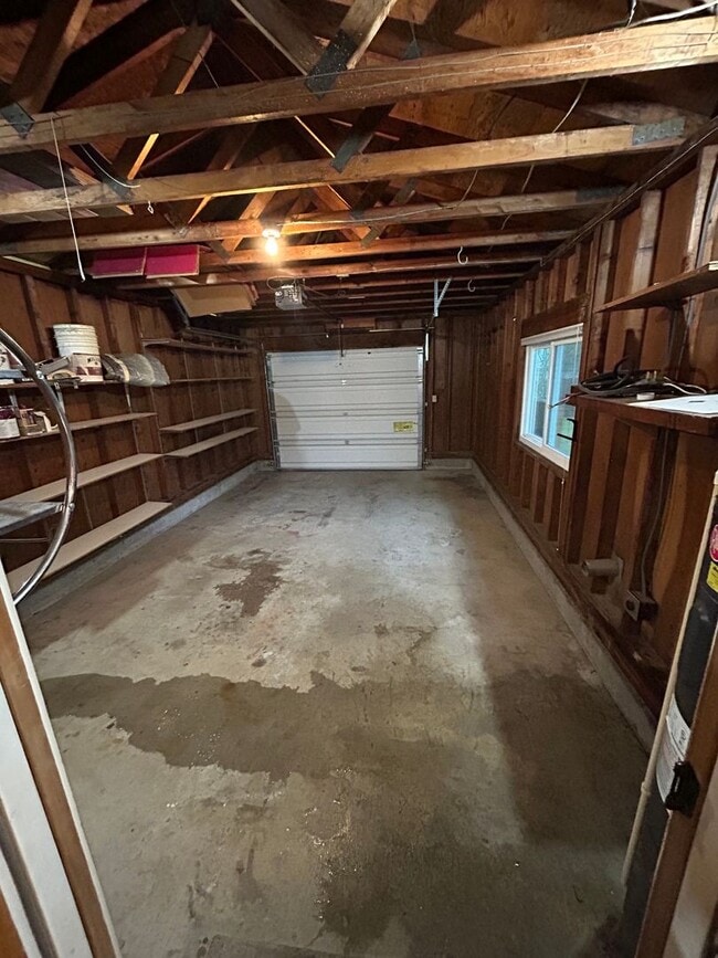 Building Photo - Beautiful 3 Bedroom 2 Bath Located in NW Corvallis!