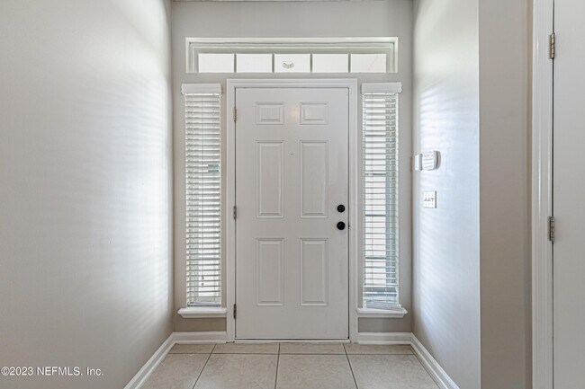Building Photo - 3861 Aubrey Ln