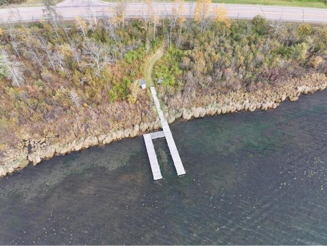 Building Photo - 11423 Fawn Lake Rd