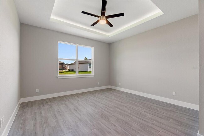 Building Photo - 205 Hyacinth Ct