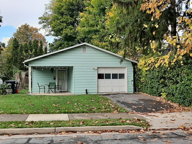 Primary Photo - 3-Bedroom Student Rental