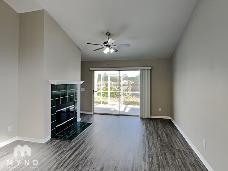 Building Photo - 1778 Chatham Cir