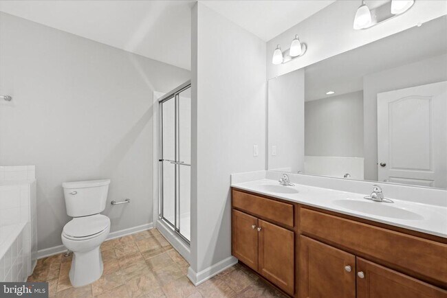 Building Photo - 117 Stribling Wy