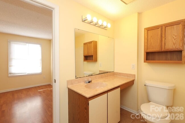 Building Photo - 167 Water Oak Dr