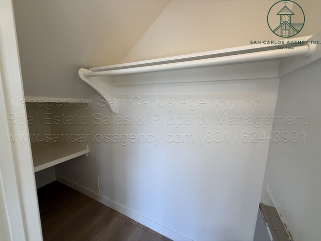 Building Photo - Newly Updated Two Bedroom Arroyo Carmel Townhouse