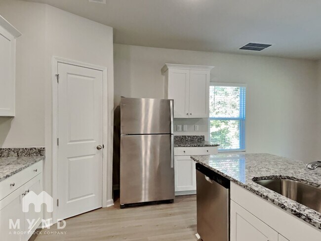 Building Photo - 428 Ivy Bank Dr