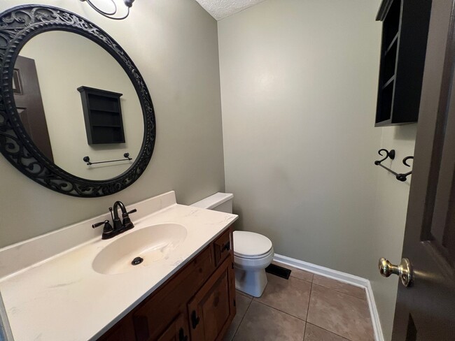 Building Photo - Spacious 5-Bedroom Home on Over Half an Ac...