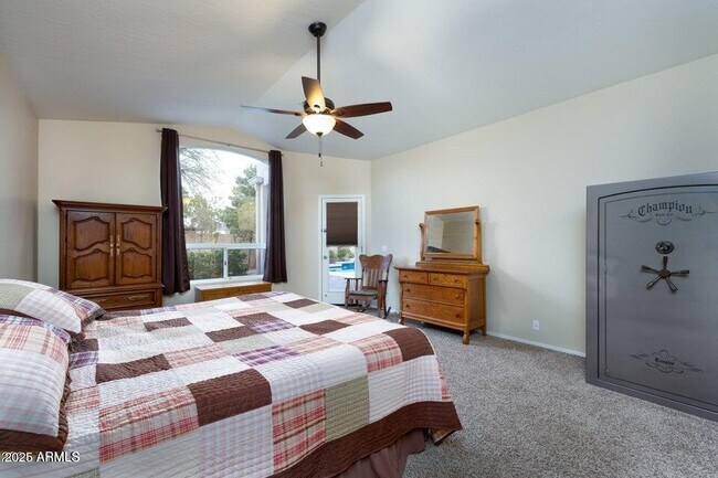 Building Photo - 6546 W Tonopah Dr
