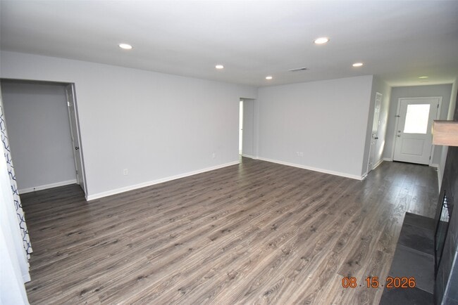 Building Photo - 15711 Blackhawk Blvd