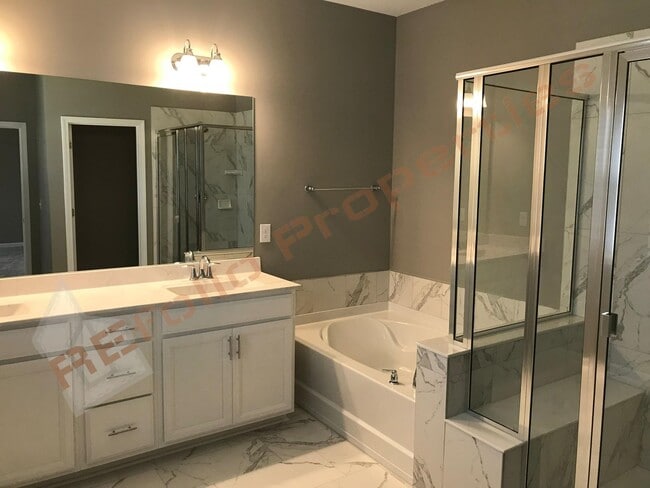 Building Photo - 4045 Reunion Creek Pkwy