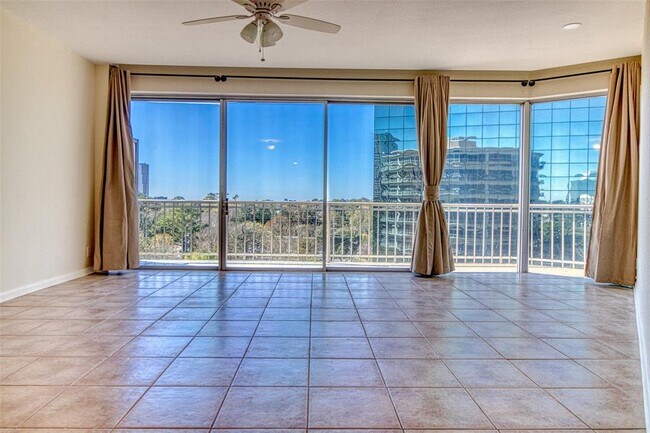 Building Photo - 5050 Woodway Dr