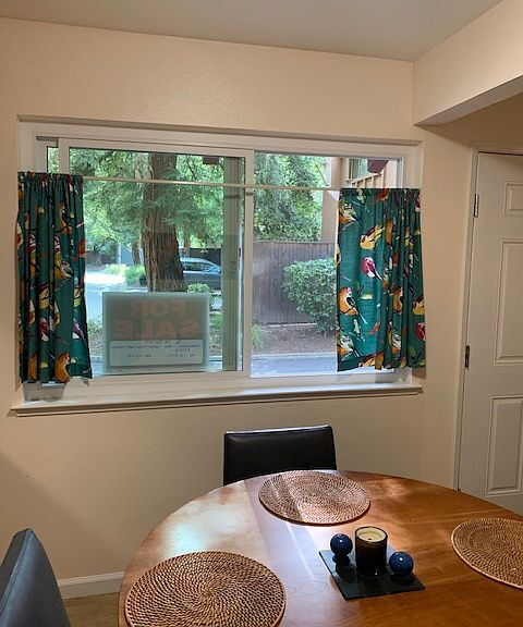 Building Photo - 2153 Bella Casa St