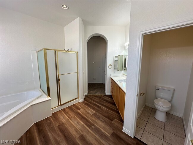 Building Photo - 3008 Teal Beach Ct