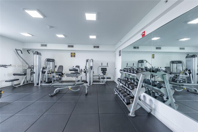 Building Photo - 816 NW 11th St