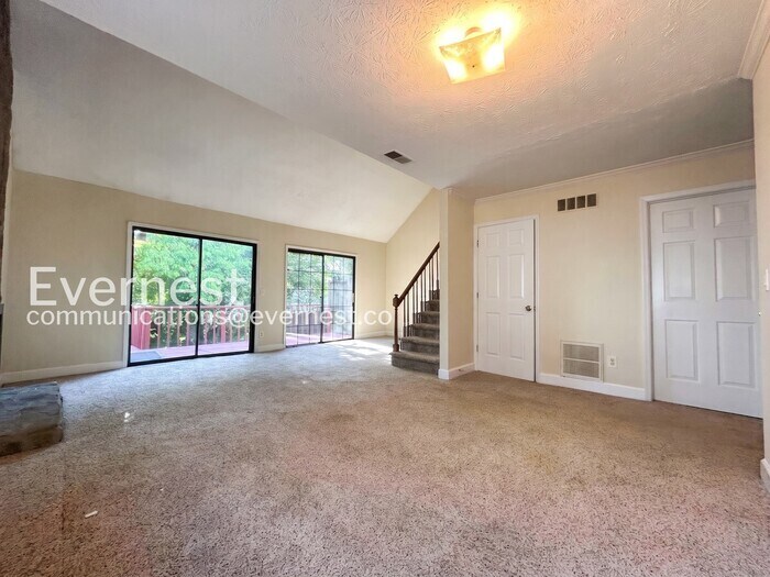 Building Photo - 1174 Ridgecrest Ln SE