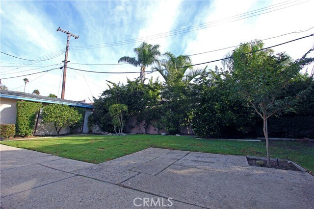 Building Photo - 1914 Pelican Ave