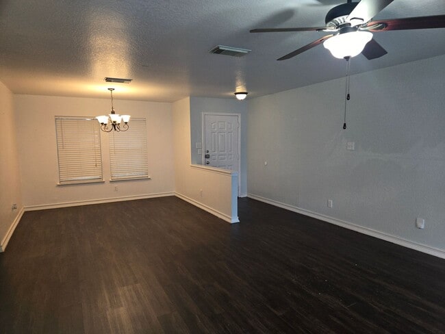 Building Photo - 5022 Coral Flounder