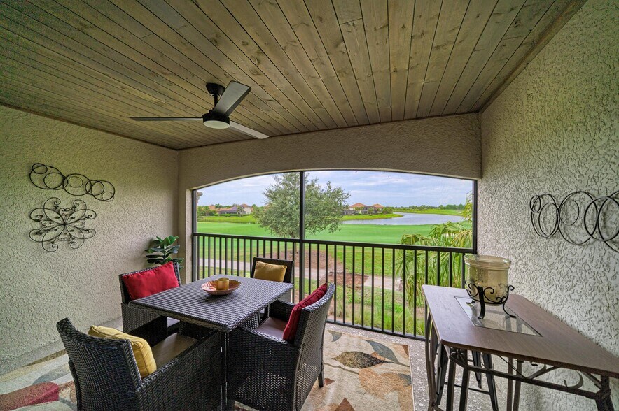 Building Photo - 5557 Palmer Cir