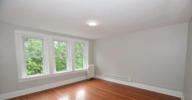 Building Photo - 3112 N Calvert St