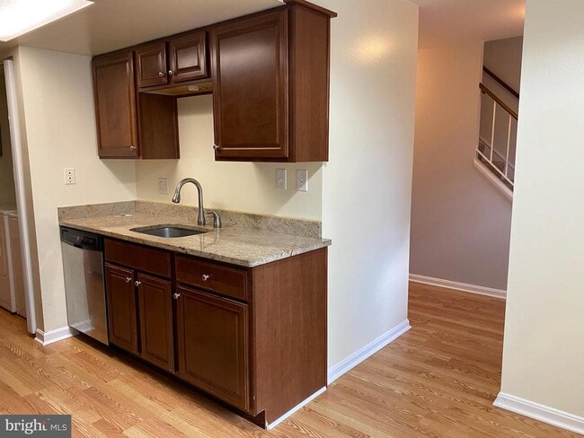 Building Photo - 6322 Draco St