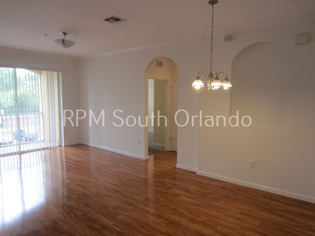 Building Photo - 8660 Buccilli Dr