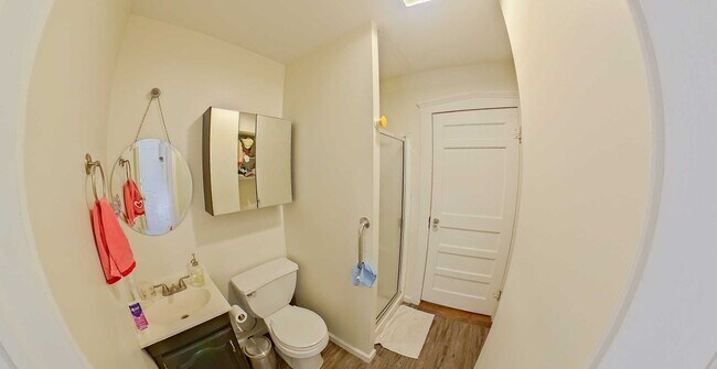 Building Photo - 3D Tour Available - Hot Tub + Fenced-In Yard + Washer & Dryer Included! Available July 3rd!