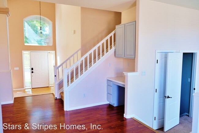 Building Photo - 5 br, 3.5 bath House - 8522 S. Miller Court