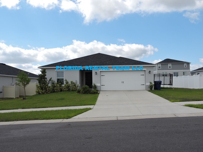 Building Photo - 4/2 Single Family Home
