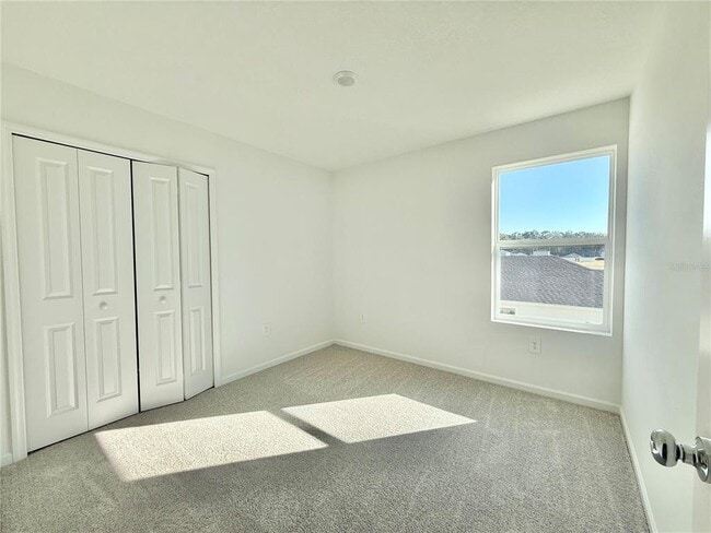 Building Photo - 3783 NE 30th Ter