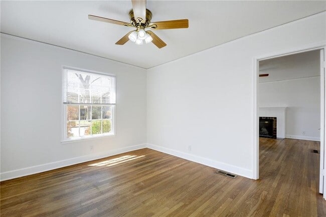 Building Photo - 1602 Mohle Dr
