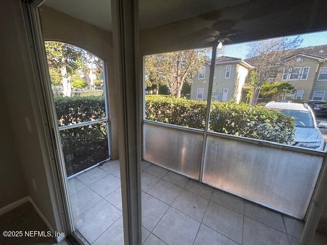 Building Photo - 570 Busch Dr