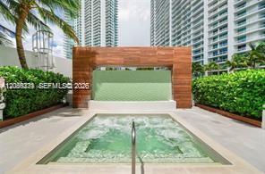 Building Photo - 350 S Miami Ave