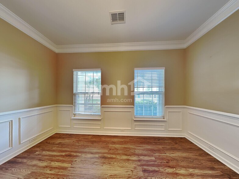 Building Photo - 12 War Admiral Way