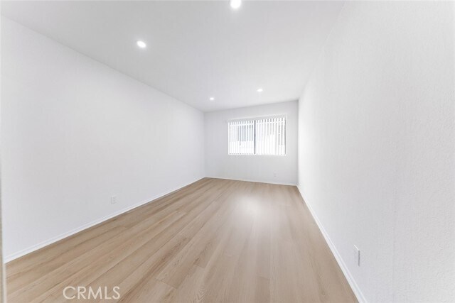 Building Photo - 465 Ivy St