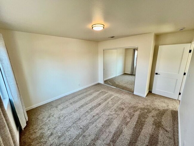 Building Photo - Brand New Modern & Private 2-Bed, 1-Bath A...