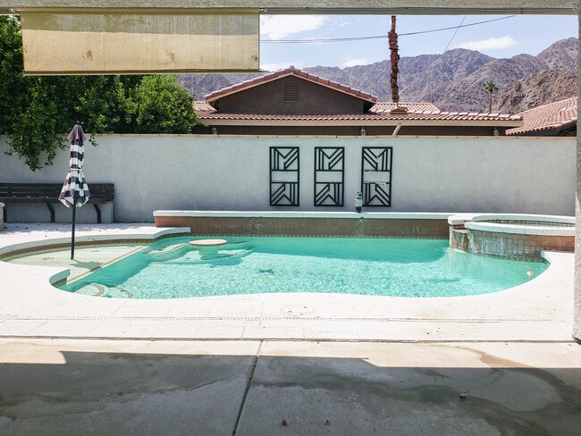 Building Photo - 51305 Avenida Vallejo